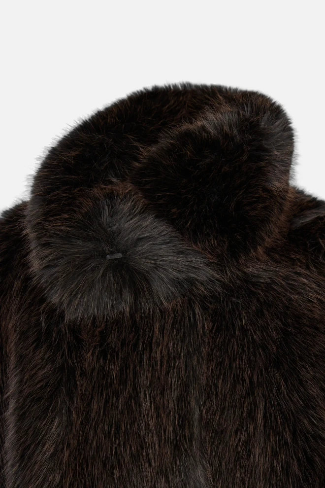 Шуба из экомеха темно-коричневая