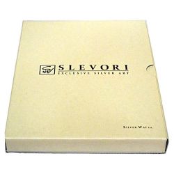 Икона Николая Чудотворца в серебре.