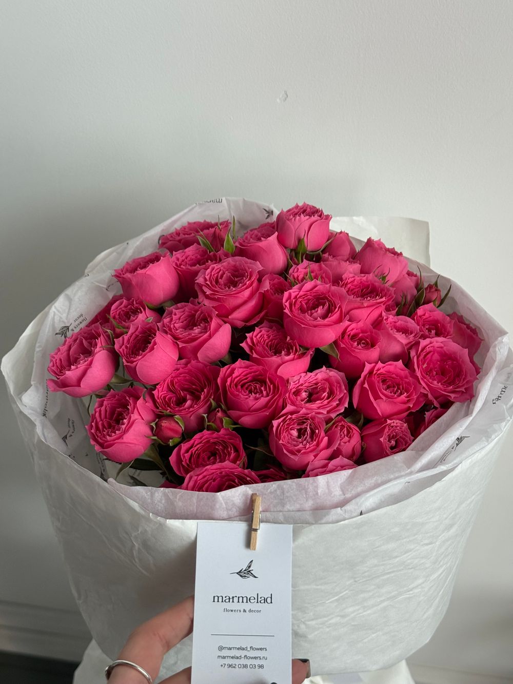 Букет моно из кустовых роз 9 шт