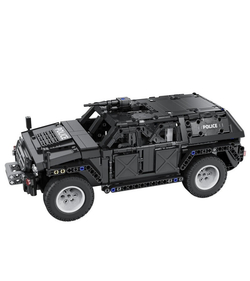 Радиоуправляемый конструктор CADA бронированный внедорожник Fierce Warrior SUV 1/12 (561 деталь)
