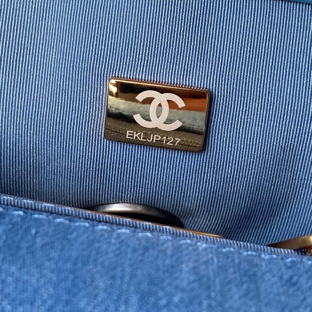 Chanel 19 26 cm