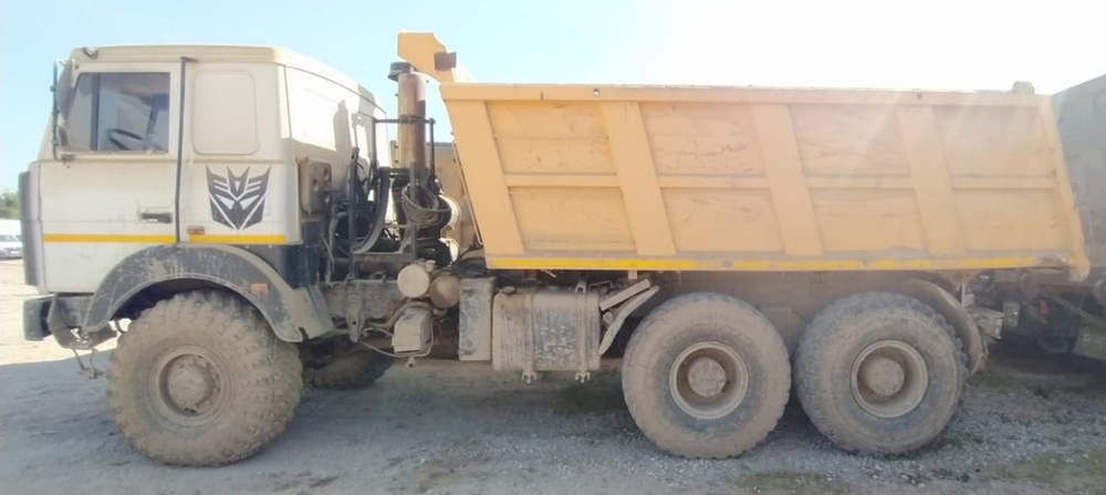 МАЗ 6517 6x6 Самосвал 6517X9-410-051 (Дизельный, 14,9 л, 418 л.с., МТ)