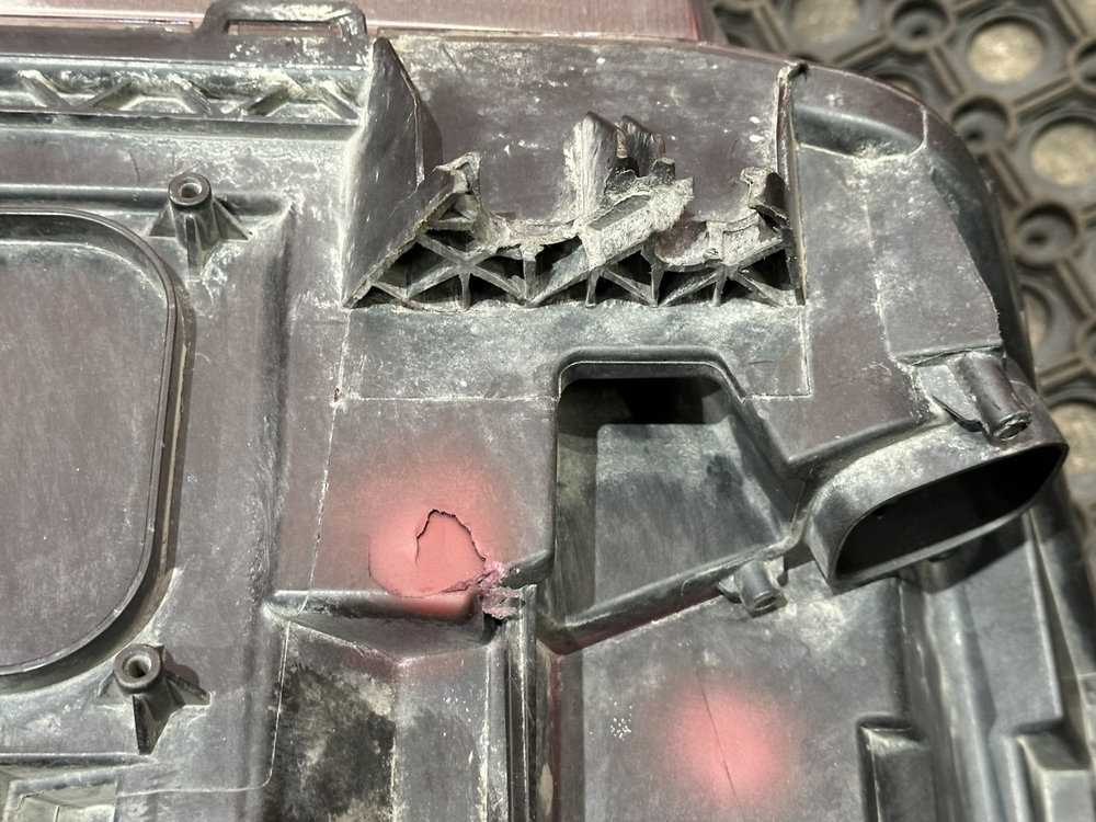 Фара правая