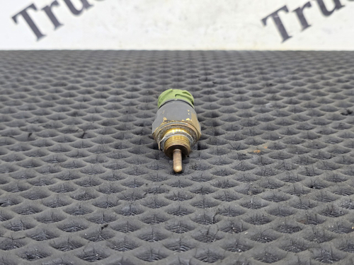 Датчик температуры охлаждающей жидкости