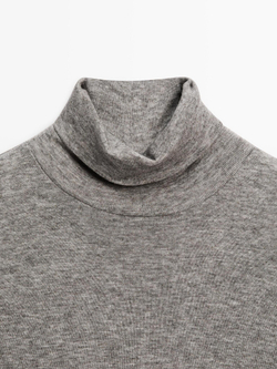 Massimo Dutti Футболка с высоким воротником, норка