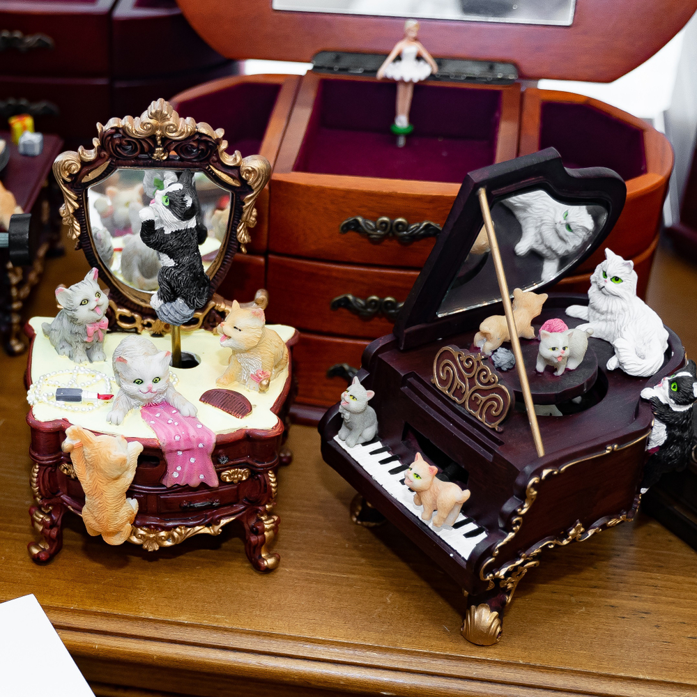 Композиция музыкальная Коты на фортепиано