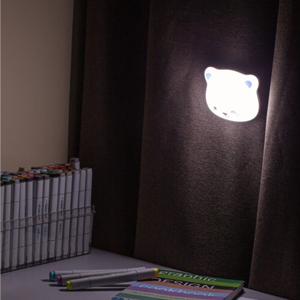 Ночник - светильник светодиодный ЭРА NLED-466-1W-W настенный аккумуляторный белый