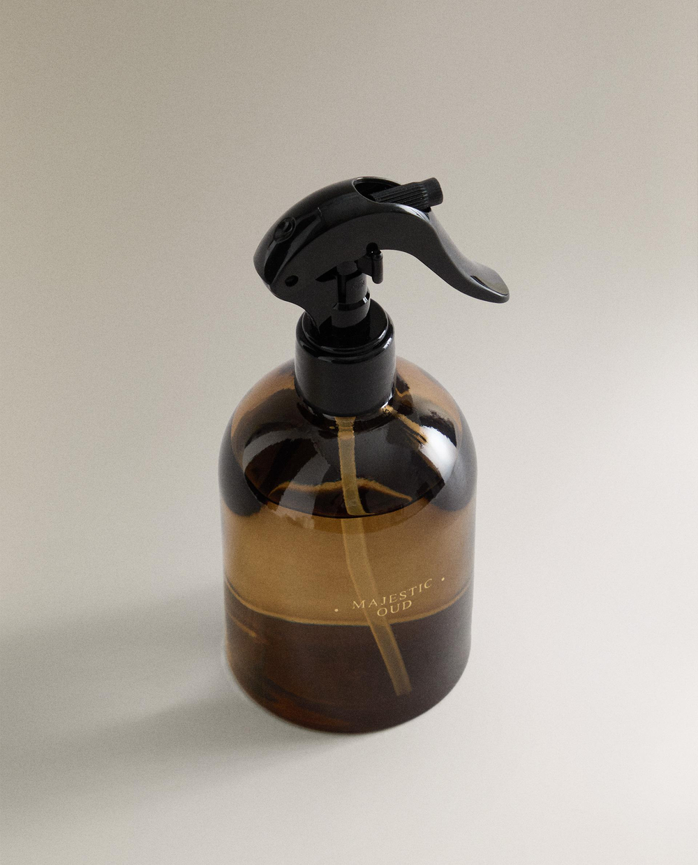 Zara Home Ароматический спрей для дома Majestic Oud 230 мл, освежитель, аромат восточный древесный
