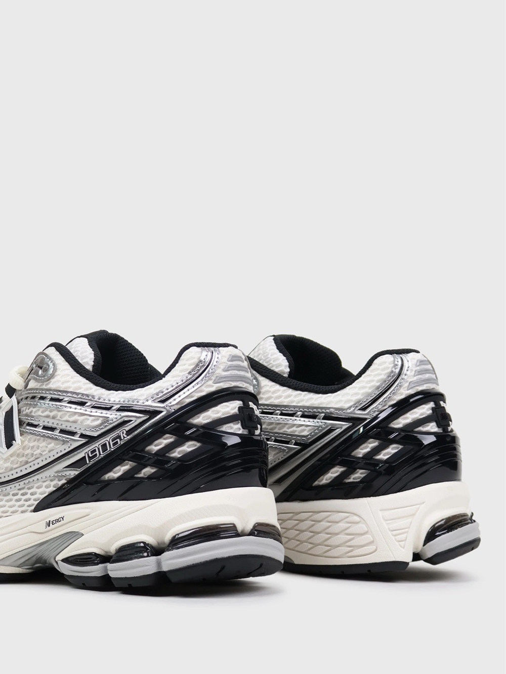 Кроссовки New Balance 1906R Silver Mettalic White
