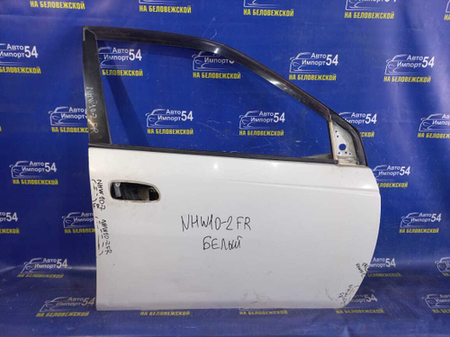 Дверь передняя правая TOYOTA PRIUS 1998