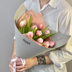 Букет из пионовидных тюльпанов 11 шт