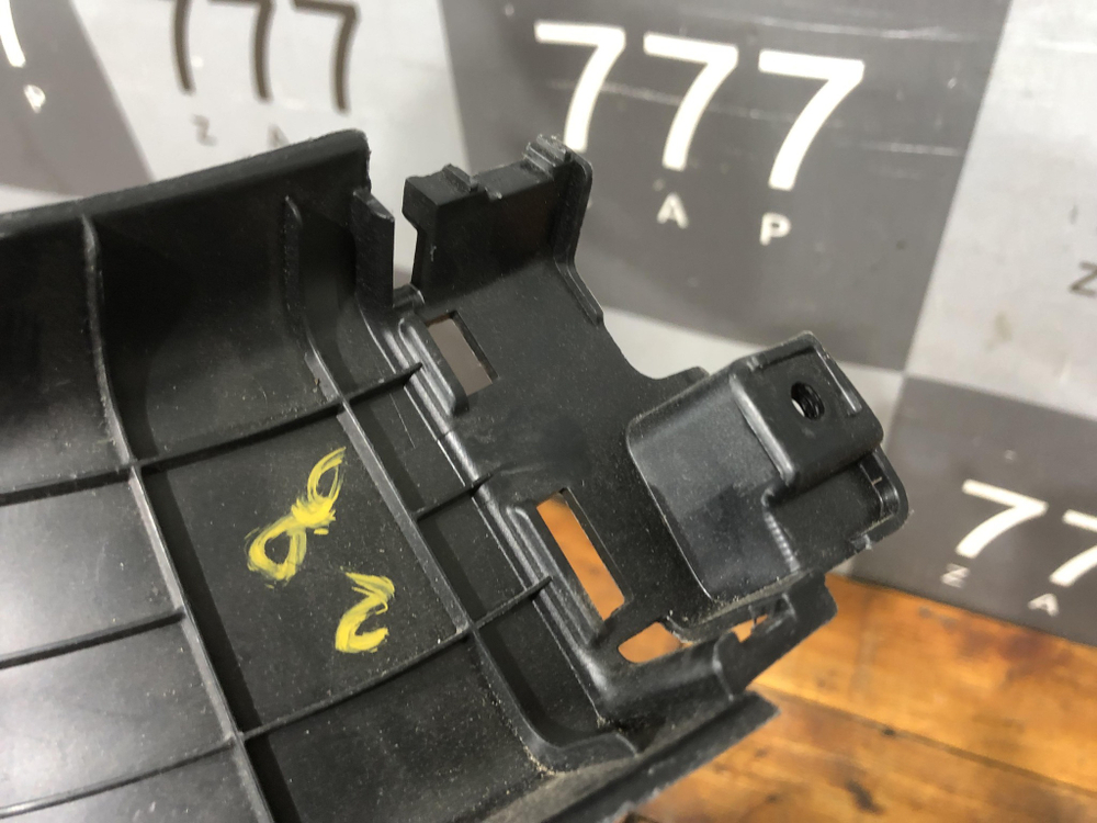 Обшивка крышки багажника Kia Ceed 3 (CD) Б/У Оригинал 81740J7200