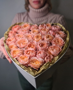 Сердце из пионовидных роз Джульетта.