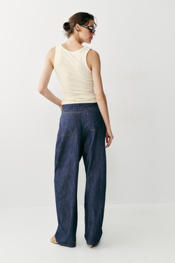 ZARA БРЮКИ ИЗ ЛЬНА С ЗАЩИПАМИ, ИНДИГО