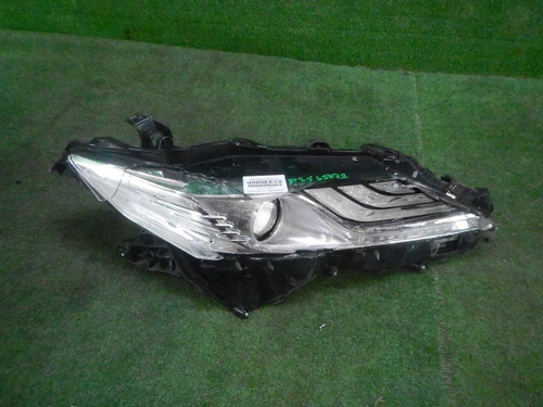 Битая Фара правая Toyota Camry xv70 (2017-2021) LED