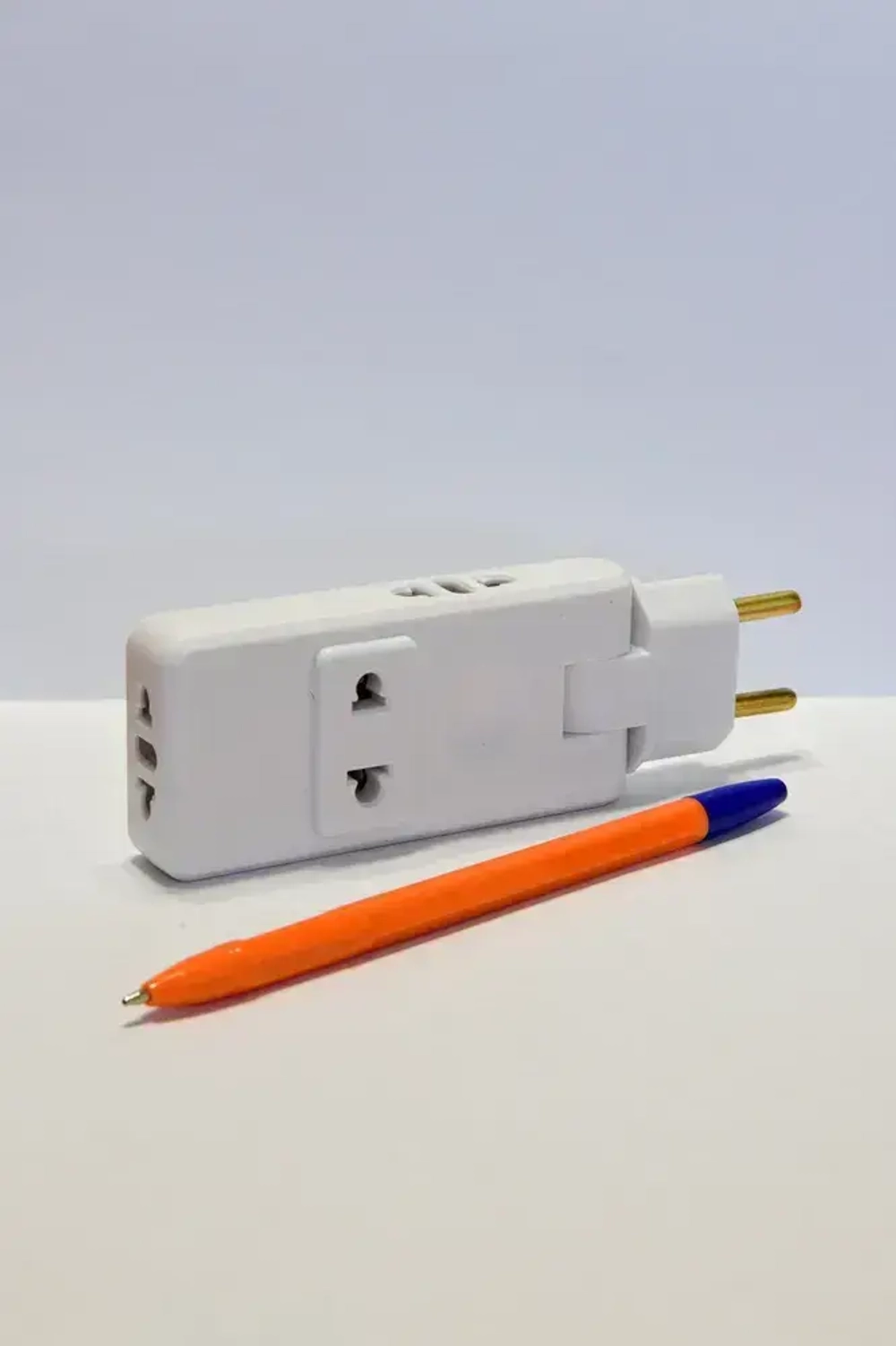 Тройник плоский поворотный 4 розетки усиленный, разветвитель 180 градусов, переходник