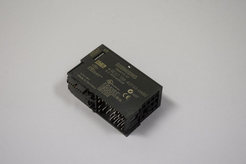 SIEMENS 6ES7138-4CF03-0AB0
