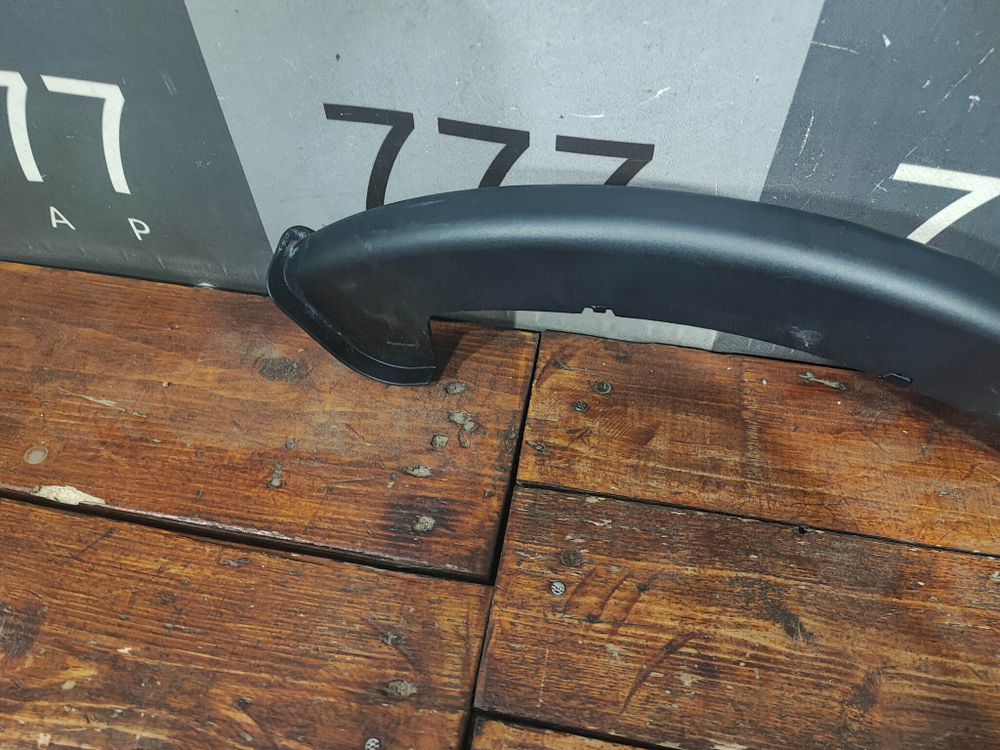 Обшивка петли багажника левая MB S-Class (C217) 13-20 Б/У Оригинал A2176930117