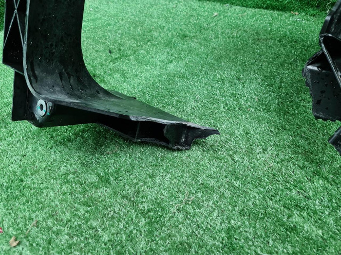 Телевизор Lixiang L9 (2022-н.в.)