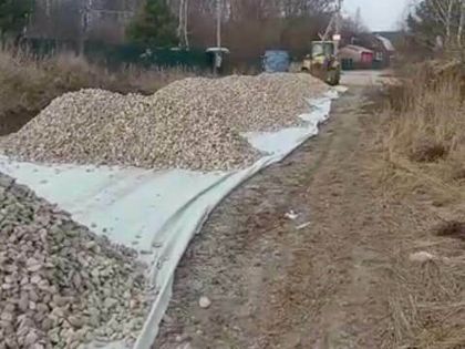 Началась отсыпка подъездной дороги к «Романовскому Парку – 2»