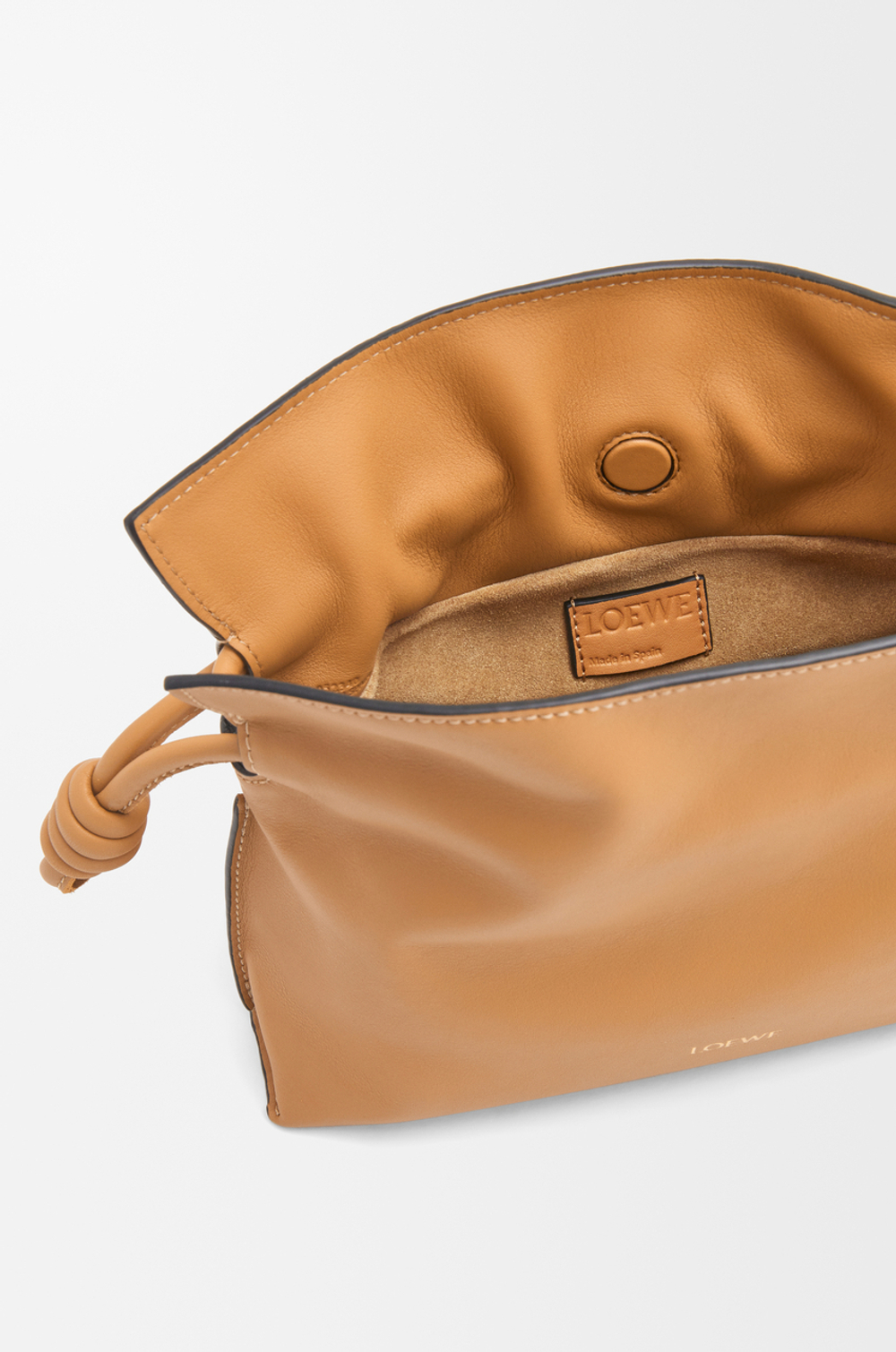 Loewe Мини-клатч Flamenco из телячьей кожи наппа, светло-коричневый