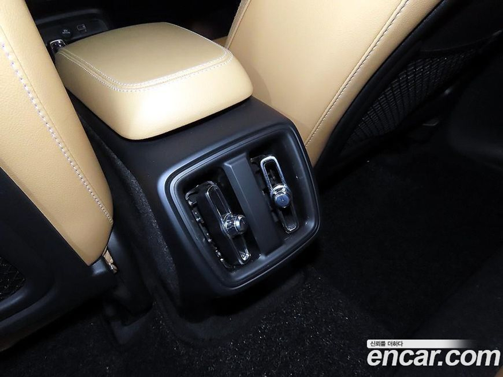 Volvo XC40 B4 Inscription (11.2021)