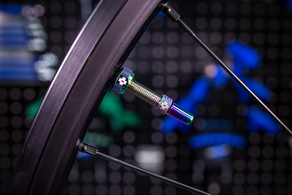 Ниппель бескамерный MUC-OFF Tubeless Valves V2 iridescent