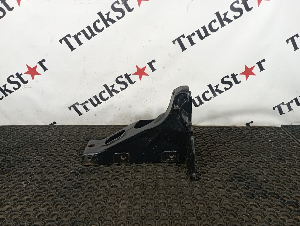 Кронштейн торсиона кабины правый 2018г