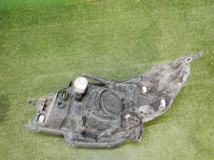 Фара правая Peugeot 508 1 (2011-2014) ксенон