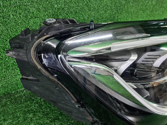 Фара правая Mercedes GLC X253 (2019-2022) LED