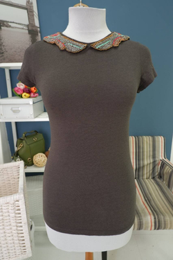 Футболка Bershka с красивым воротником 42/44 размер