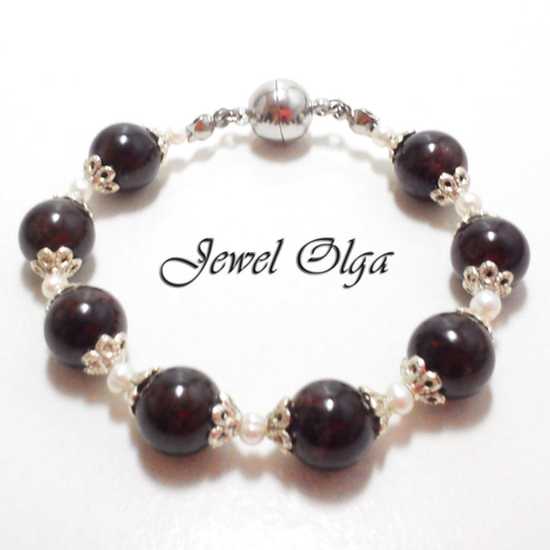 Браслет с гранатом и жемчугом "Искушение"