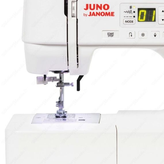 Швейная машина Janome DC1030