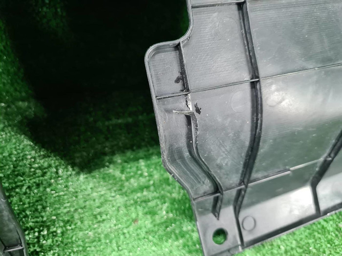 Кожух замка капота Toyota Land Cruiser Prado 150 (2017-н.в.)