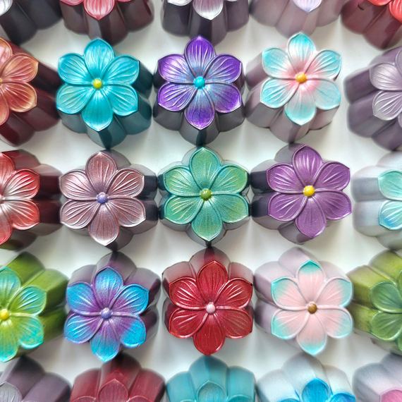 1038 | Форма для шоколадных конфет "Шестилистник" (275*175 мм)