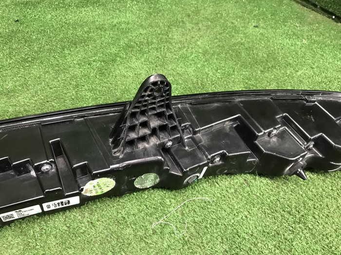 Фонарь крышки багажника Lixiang L9 (2022-н.в.)