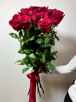 Букет "Алая классика" 15шт