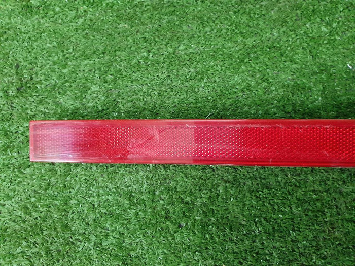 Катафот центральный Hyundai Santa Fe 4 TM (20-24)