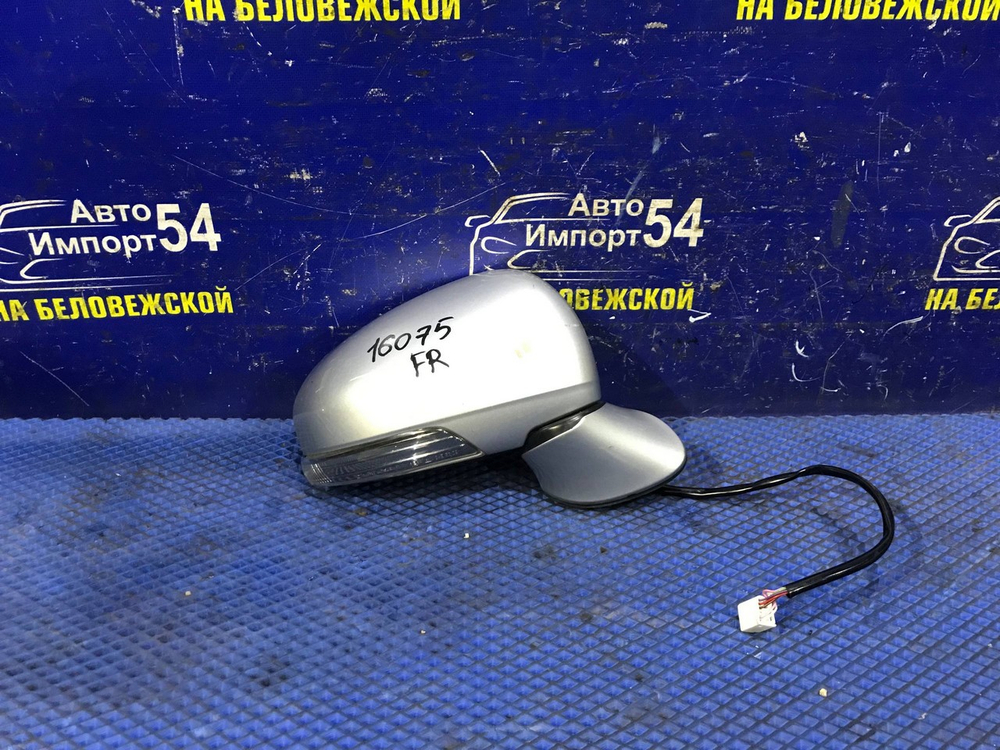 Зеркало правое TOYOTA WISH 2012-2017