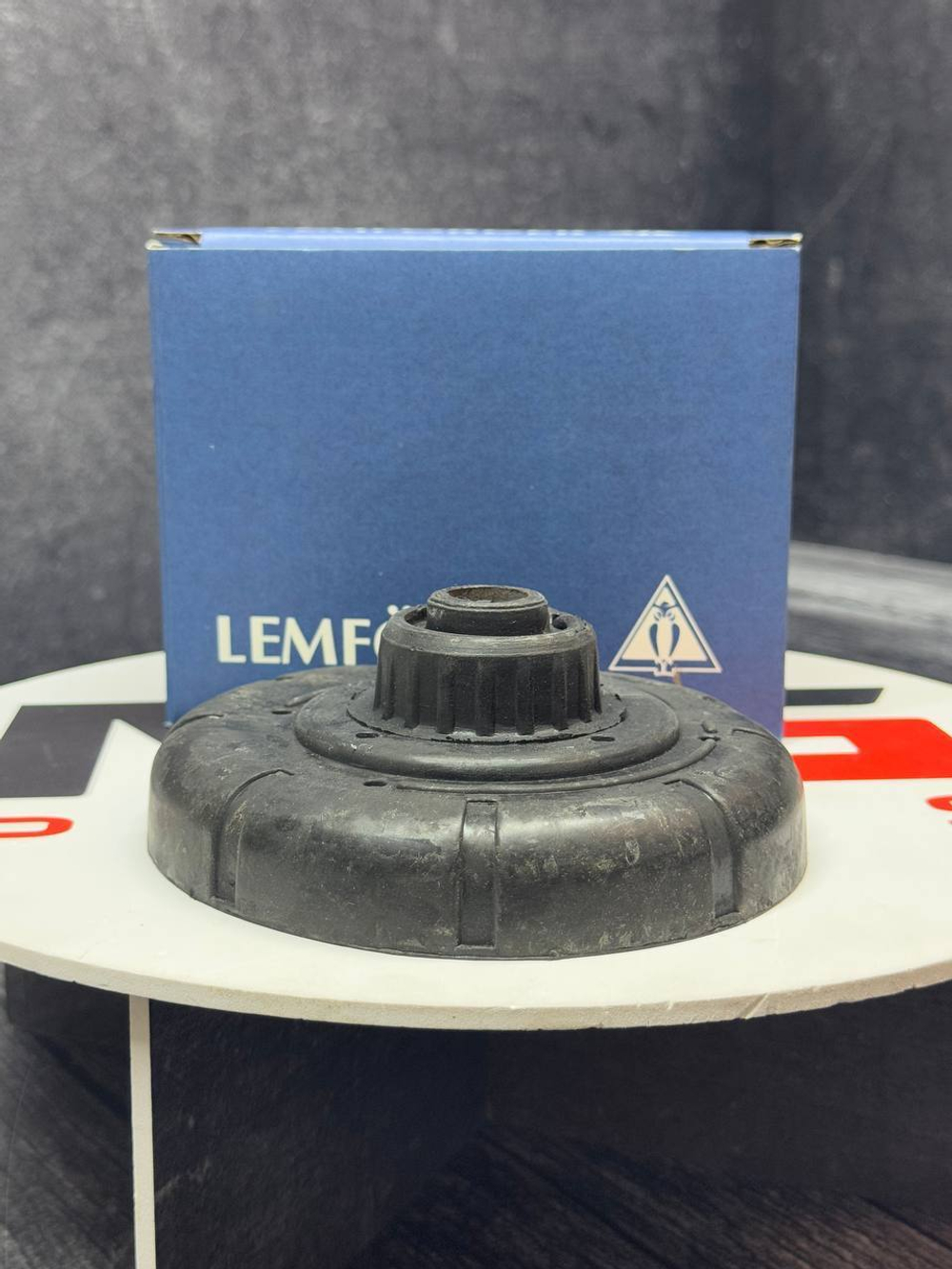 Опора передних амортизаторов Lemforder 3792301