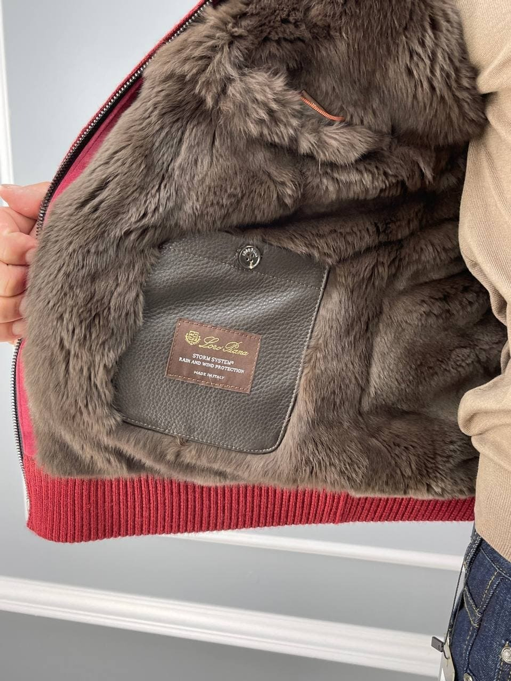Мужской бомбер Loro Piana с мехом внутри