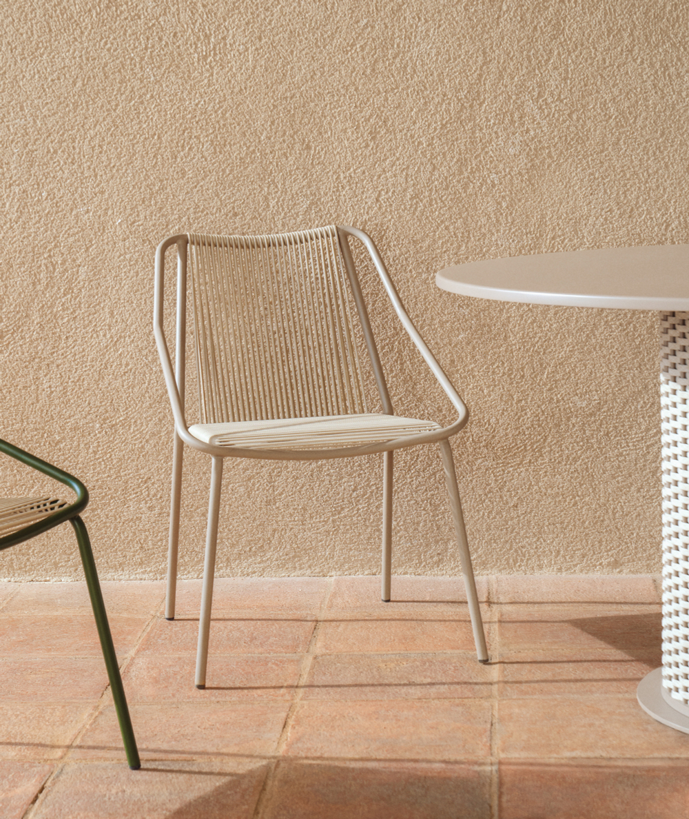 Уличный стул Zivia из веревки цвета экрю и стали цвета таупе