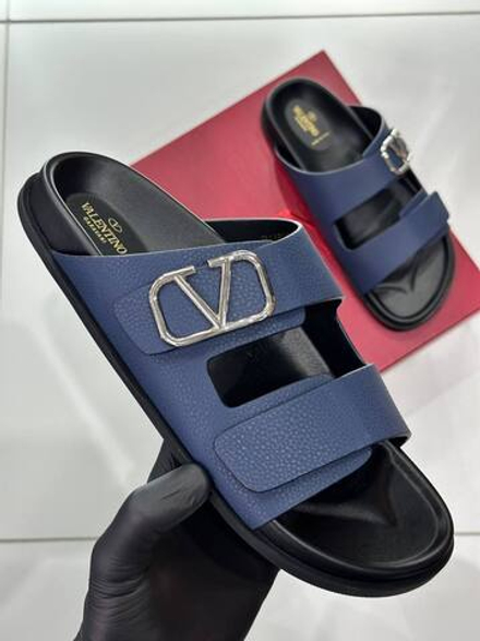 Сандалии Valentino