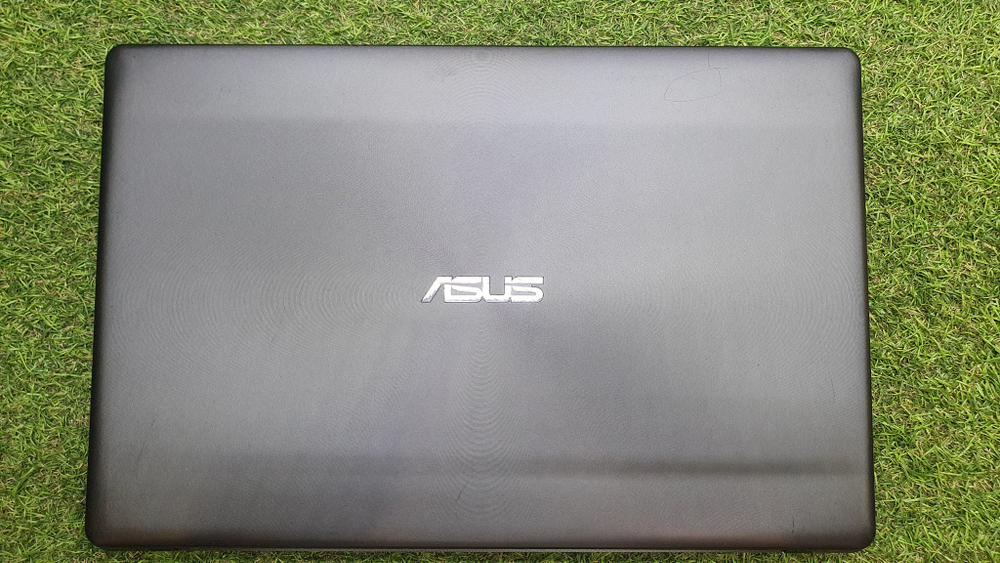 Ноутбук ASUS A8/4Gb/X550ZA-XO013H 90NB07A2-M00130/Windows 10