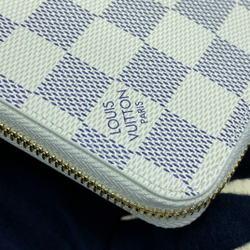 Louis Vuitton Zippy Wallet
