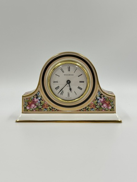 Часы Wedgwood, Clio