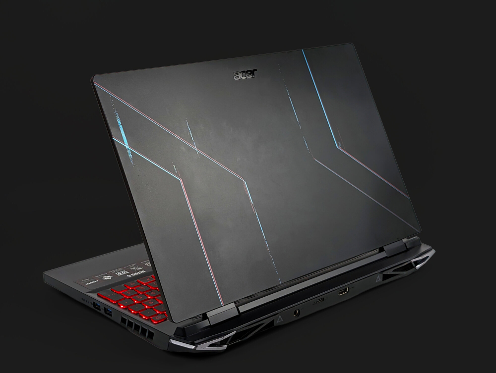 Игровой ноутбук Acer Nitro Ryzen 5 6600H/RTX3050/8Gb/512Gb/144Hz/Win11