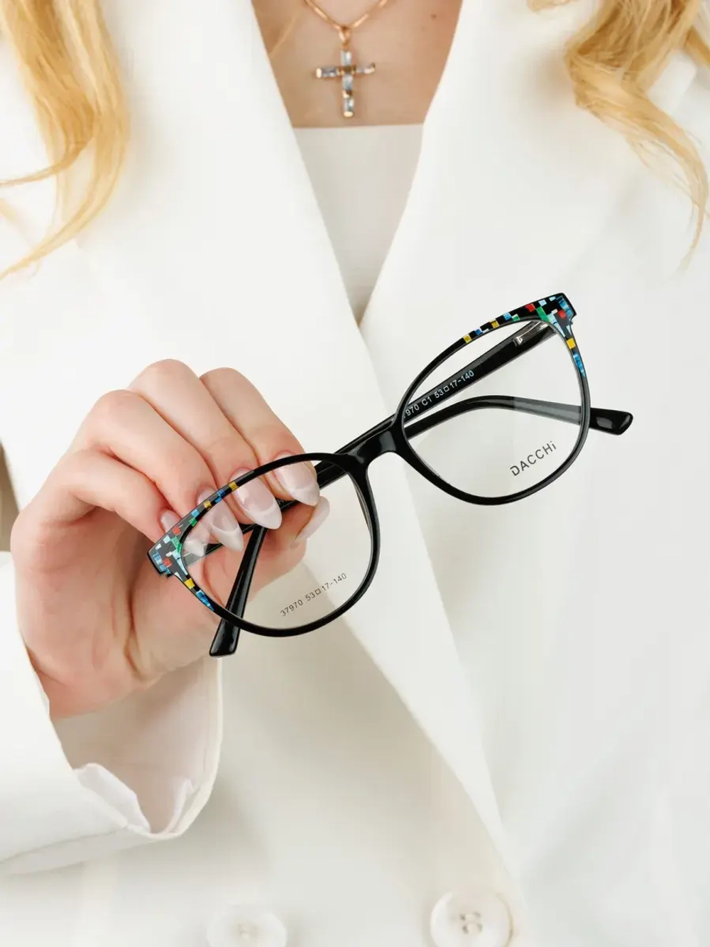 Очки с оправой для улучшения зрения