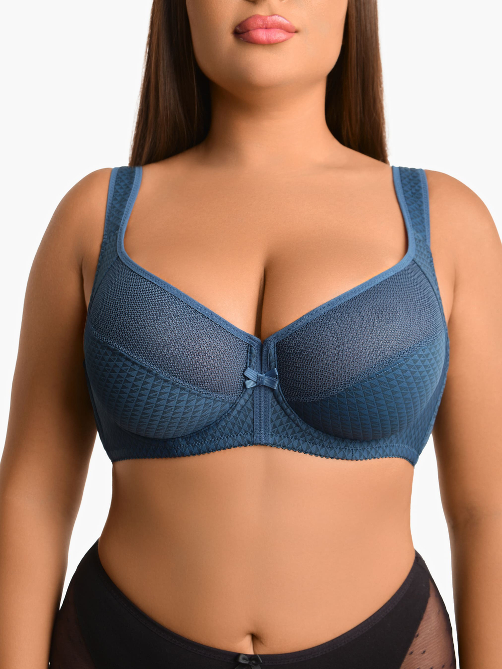 Бюстгальтер OIRO Camilla с мягкими чашками