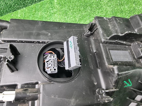 Фара левая Volvo XC40 (2017-2022) LED